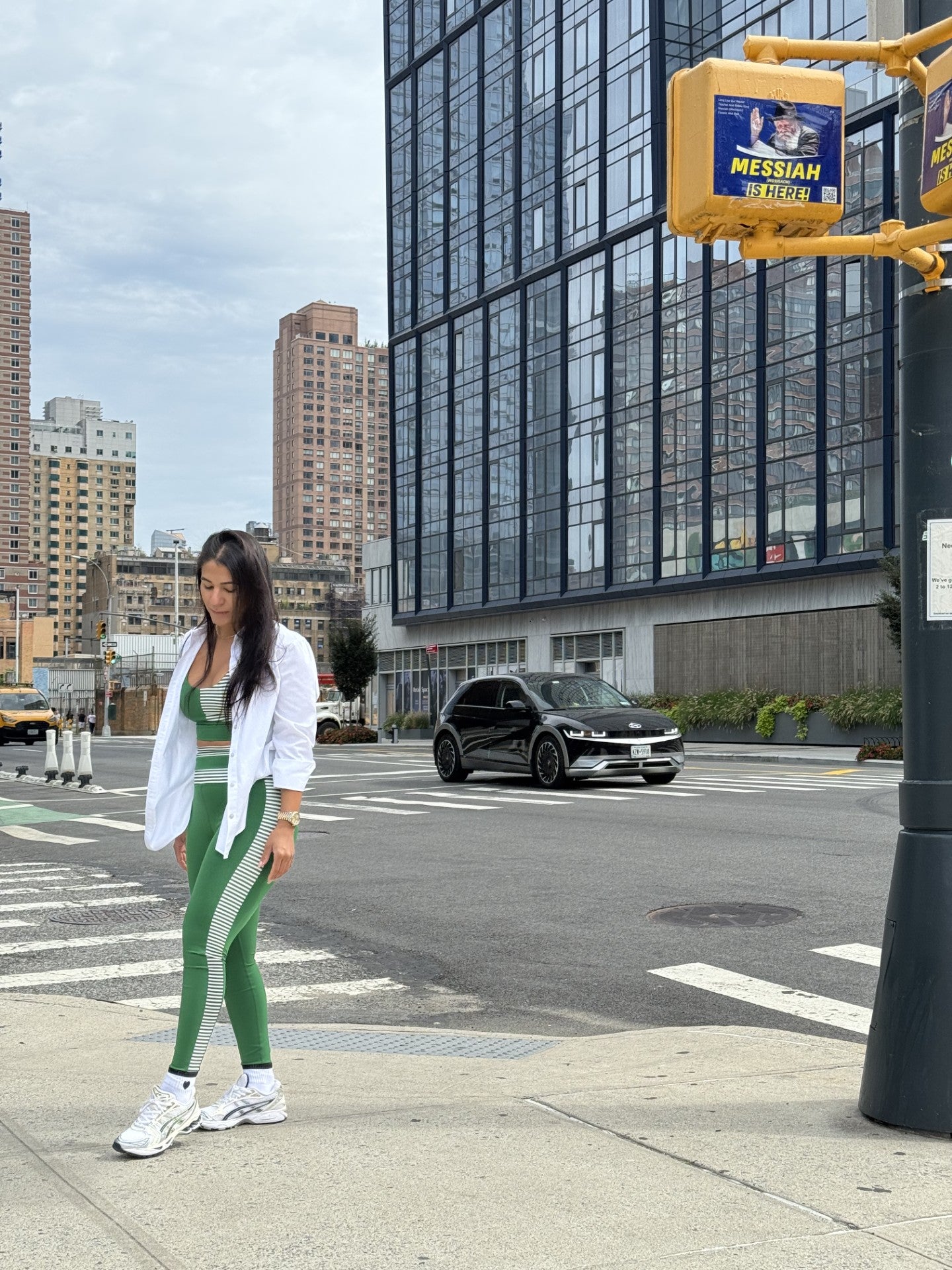 Foxcroft - Meghan No Iron Pinpoint Long Sleeve Shirt (White)