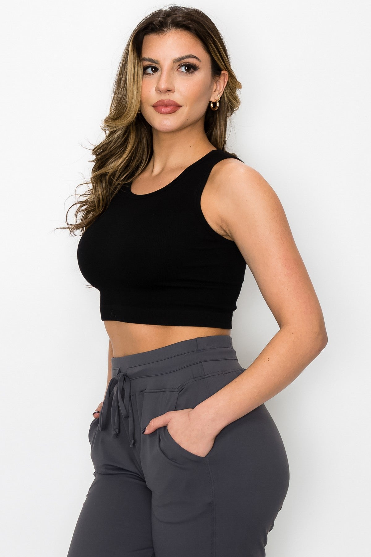 YELETE - Ribbed High Neck Cropped Tank Top (Black)